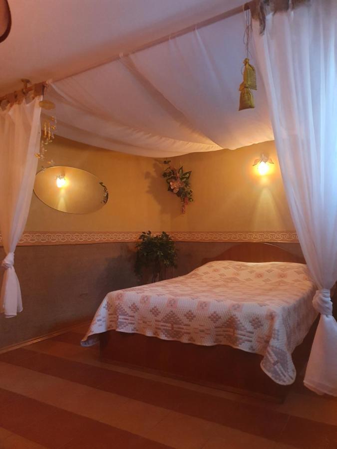 Дом Для Души С Бассейном Целиком Hotel Vinnytsja Buitenkant foto