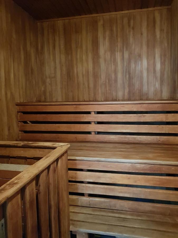 Дом Для Души С Бассейном Целиком Hotel Vinnytsja Buitenkant foto